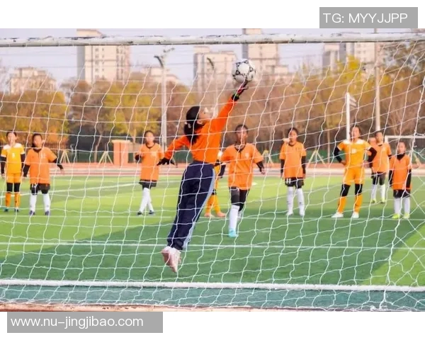 卡塔尔足球星歌闪耀绿茵展现激情与团结的独特魅力 卡塔尔足球星歌闪耀绿茵展现激情与团结的独特魅力