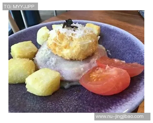 挑战足球球星一天的饮食揭秘从早餐到晚餐的营养均衡与能量补充