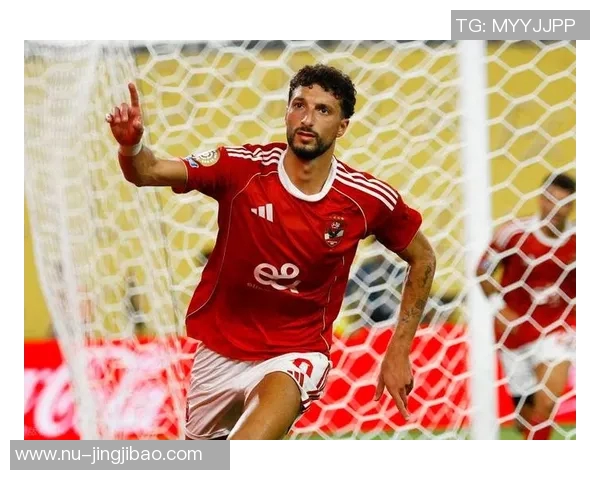 足球巨星泪洒赛场背后情感故事 揭秘他们为何在胜负面前动情落泪 足球巨星泪洒赛场背后情感故事 揭秘他们为何在胜负面前动情落泪