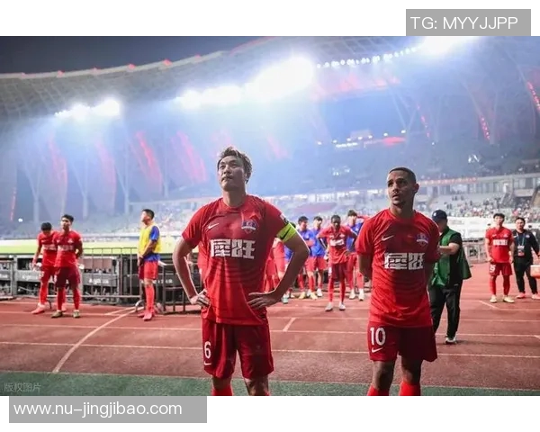 广州足球队球星身份揭秘 谁是本土球员中的佼佼者 广州足球队球星身份揭秘 谁是本土球员中的佼佼者